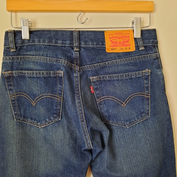 Levi's 505 Straight Fit Jeans - Picture 8 of 16